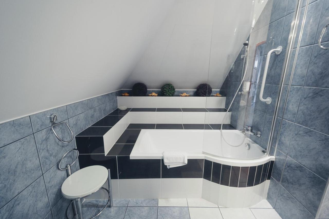 Elita Hotel & Restauracja Iwonicz-Zdrój Kültér fotó