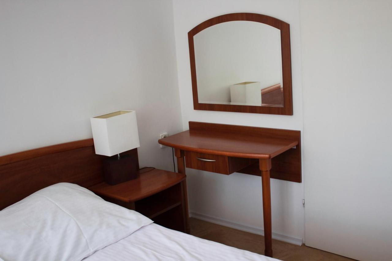 Elita Hotel & Restauracja Iwonicz-Zdrój Kültér fotó